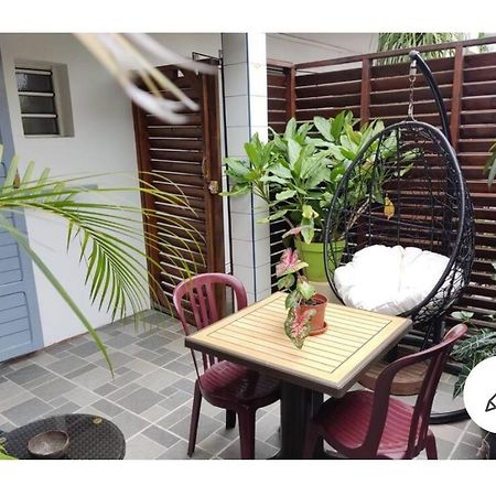 Appartements Et Chambres En Coeur De Ville Saint-Denis - Entree Autonome - Check In 14H30- ภายนอก รูปภาพ