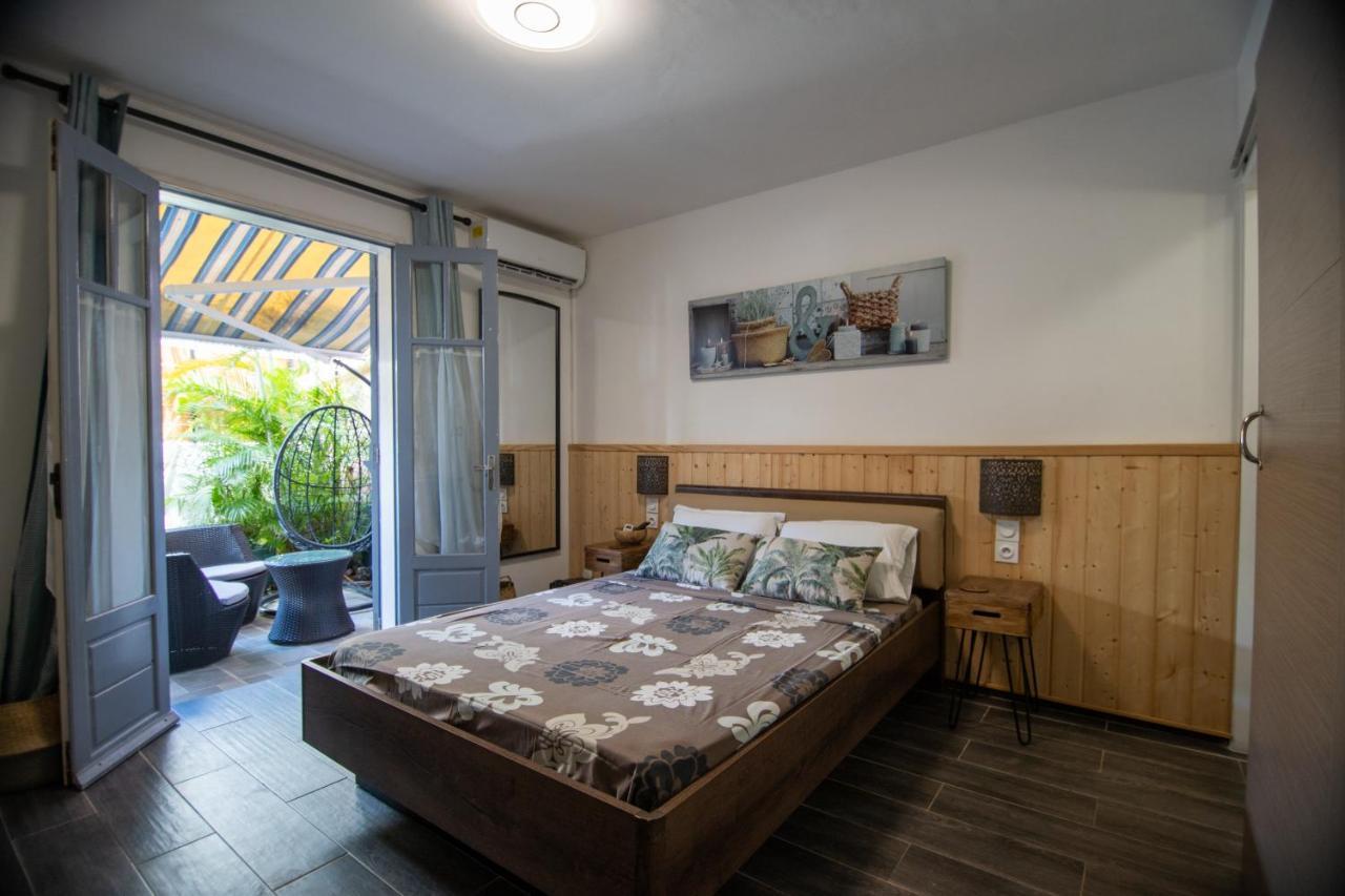 Appartements Et Chambres En Coeur De Ville Saint-Denis - Entree Autonome - Check In 14H30- ภายนอก รูปภาพ