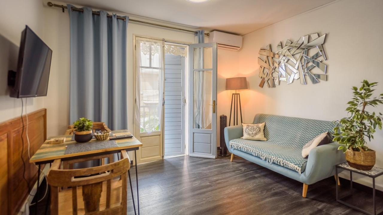 Appartements Et Chambres En Coeur De Ville Saint-Denis - Entree Autonome - Check In 14H30- ภายนอก รูปภาพ